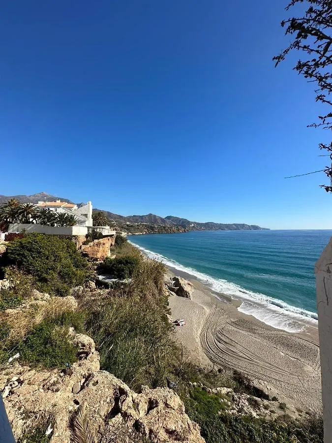 Tiyoweh Apartment Nerja Spain
